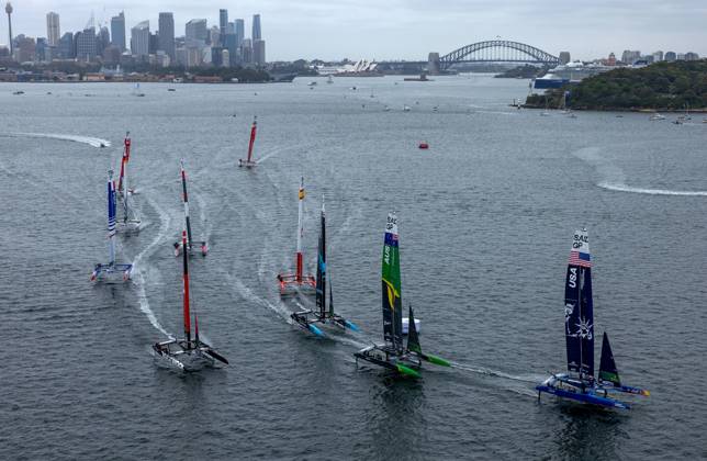 Bilder des Jahres 2024, Sport 02 Feburar Sport Themen der Woche KW08 (240224) -- SYDNEY, Feb. 24, 2024 -- Sailors compete on Race Day 1 of the Australia Sail Grand Prix () in Sydney, Australia, Feb. 24, 2024. (Ricardo Pinto Handout via Xinhua) (SP)AUSTRALIA-SYDNEY-SAILING- SailGP 