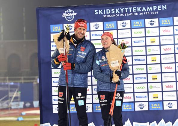 Bilder des Jahres 2024, Sport 02 Februar STOCKHOLM, SVERIGE 20240226 Philipp Nawrath och Janina Hettich-Walz, Tyskland, tog en andra plats i mandagens skidskyttetävling i singelmix i Skidskyttekampen pa Stockholms stadion. STOCKHOLM SVERIGE x10080x Copyright: xFredrikxSandberg TTx SKIDSKYTTEKAMPEN 2024