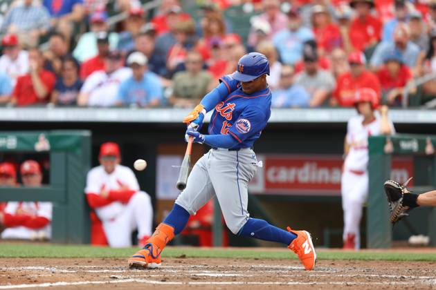 Mets v Cardinals - MLB, Baseball Herren, USA Spring Training Francisco Lindor 12 of the New York Mets is batting during the fourth inning of a spring training baseball game against the St. Louis Cardinals at Roger Dean Chevrolet Stadium in Jupiter, Florida, on March 1, 2024. New York City Florida United States  Copyright: xGordonxDonovanx originalFilename:donovan-springtr240301_npvXt.jpg