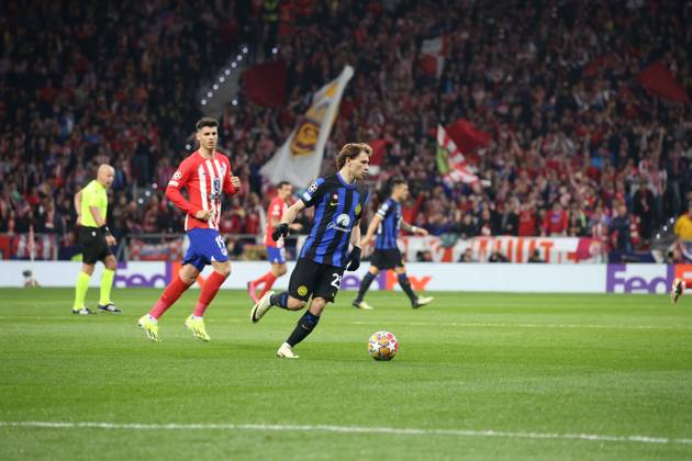 Champions League match between Atletico Madrid vs Inter 03 13 2024 Madrid, second leg of the 2023 24 Champions League round of 16, football match between CF Atletico Madrid vs FC Internazionale Milano at the Civita Metropolitano stadium in Madrid In picture : Nicolo Barella of FC Internazionale Madrid stadio Civitas Metropolitano di Madrid madrid SPAGNA Copyright: xFABIOxSASSOxFabioxSassox 2L8A9925