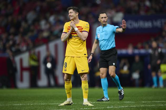 LaLiga EA Sports, Atletico de Madrid v FC Barcelona, Barca MADRID, SPAIN - MARCH 17: Robert Lewandowski Centre-Forward of FC Barcelona reacts during the LaLiga EA Sports match between Club Atletico de Madrid and FC Barcelona at Civitas Metropolitano Stadium on March 17, 2024 in Madrid, Spain. (Photo By Francisco Macia Photo Players Images) Madrid Civitas Metropolitano Stadium Madrid Spain Copyright: xFranciscoxMacia PhotoxPlayersxImagesx
