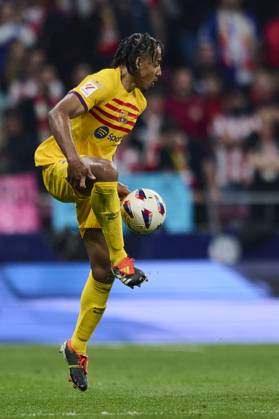 LaLiga EA Sports, Atletico de Madrid v FC Barcelona, Barca MADRID, SPAIN - MARCH 17: Jules Kounde Centre-Back of FC Barcelona in action during the LaLiga EA Sports match between Club Atletico de Madrid and FC Barcelona at Civitas Metropolitano Stadium on March 17, 2024 in Madrid, Spain. (Photo By Francisco Macia Photo Players Images) Madrid Civitas Metropolitano Stadium Madrid Spain Copyright: xFranciscoxMacia PhotoxPlayersxImagesx