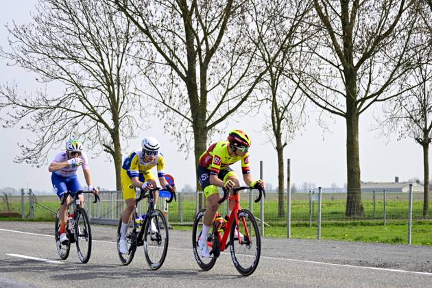 French Thomas Gachignard of TotalEnergies, Belgian Victor Vercouillie of Team Flanders Baloise and Belgian Luca De Meester of Bingoal WB pictured in action during the Classic Brugge-De Panne men s elite one-day cycling race, 198,9 km from Brugge to De Panne, Wednesday 20 March 2024. LAURIExDIEFFEMBACQ x89528724x