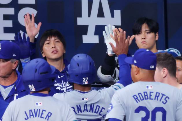 (L-R) Ippei Mizuhara, Shohei Ohtani (Dodgers), MARCH 20, 2024 - Baseball : MLB, Baseball Herren, USA World Tour Seoul Series opening game 1 between the San Diego Padres and the Los Angeles Dodgers at Gocheok Sky Dome, Seoul, South Korea. (247832550)
