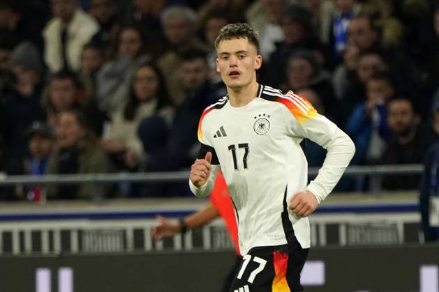 Fussball, Freundschaftsspiel, Länderspiel, Testspiel, Frankreich-Deutschland, 23.03.2024, Groupama Stadium Lyon Florian Wirtz Deutschland, Aktion, Einzelbild