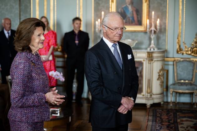 240409 Kung Carl Gustaf och Drottning Silvia inför utdelningen av H.M Konungens medalj för förtjänster om svensk idrott den 9 april 2024 i Stockholm. Copyright: SIMONxHASTEGARD BB240409SH043