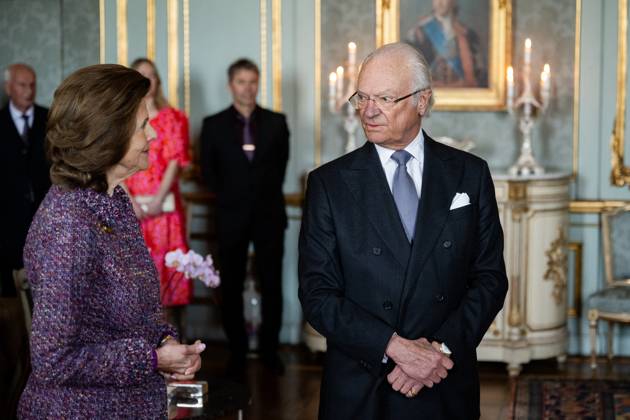240409 Kung Carl Gustaf och Drottning Silvia inför utdelningen av H.M Konungens medalj för förtjänster om svensk idrott den 9 april 2024 i Stockholm. Copyright: SIMONxHASTEGARD BB240409SH044