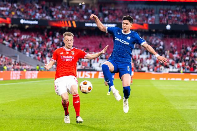April 11, 2024, Lisbon, Portugal: Casper Tengstedt (L) of Benfica and Leonardo Balerdi (L) Of Marseille seen in action during the UEFA Europa League 2023 24 match between SL Benfica and Olympique de Marseille at Estadio do Lisboa e Benfica. Final score SL Benfica 2- 1 Olympique de Marseille. Lisbon Portugal - ZUMAs197 20240411_aaa_s197_475 Copyright: xNunoxBrancox