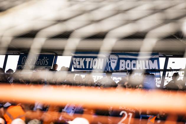 GER, 1.FBL, VfL Bochum vs 1. FC Heidenheim 13.04.2024, Vonovia Ruhrstadion, GER, 1.FBL, VfL Bochum vs 1. FC Heidenheim im Bild Blick in die Ostkurve,