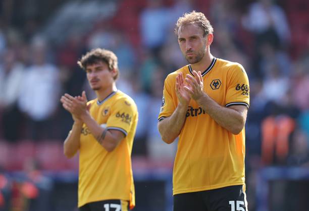 Crystal Palace v Wolverhampton Wanderers - Premier League - Selhurst Park September 3, 2023, London: London, England, 3rd September 2023. Craig Dawson of Wolverhampton Wanderers applauds the fans after the Premier League match at Selhurst Park, London. London EDITORIAL USE ONLY Copyright: xx ZUMA-20230903_faf_si1_106.jpg PaulxTerryx csmphotothree148838