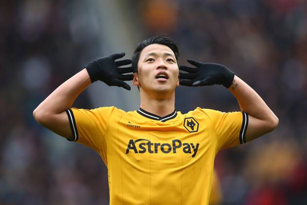 Hee Chan Hwang of Wolves celebrates scoring their sides first goal Wolverhampton Wanderers v Luton Town, Premier League, Football, Molineux, Wolverhampton, UK - 27 Apr 2024 EDITORIAL USE ONLY No use with unauthorised audio, video, data, fixture lists, club league logos or live services. Online in-match use limited to 120 images, no video emulation. No use in betting, games or single club league player publications. Copyright: xPhilxOldham Shutterstockx 14451600ae
