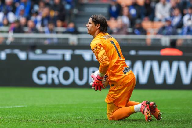 FC Internazionale vs Torino FC - Serie A 2023 24 - 28 04 2024 Yann Sommer of FC Internazionale seen in action during Serie A 2023 24 football match between FC Internazionale and Torino FC at Giuseppe Meazza Stadium, Milan, Italy on April 28, 2024 - Photo FCI Fabrizio Carabelli Copyright: xBEAUTIFULxSPORTS Carabellix