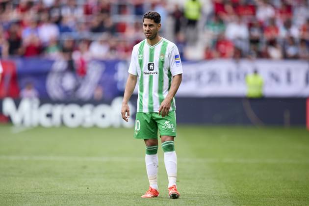 CA Osasuna v Real Betis Balompie - LaLiga EA Sports Ayoze Perez of Real Betis Balompie looks on during the LaLiga EA Sports match between CA Osasuna and Real Betis Balompie at El Sadar on May 5, 2024, in Pamplona, Spain. Pamplona El Sadar Navarra Spain RL_OSAvBET_00043 Copyright: xRicardoxLarreinax