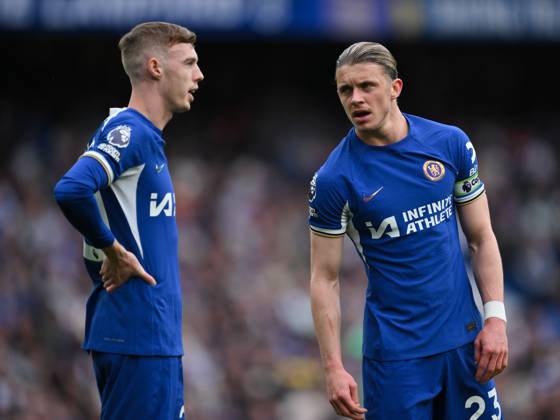 Football - 2023 2024 Premier League - Chelsea vs West ham United - Stamford Bridge - Sunday 5th May 2024. Chelsea s Conor Gallagher with Cole Palmer. COLORSPORT Ashley Western