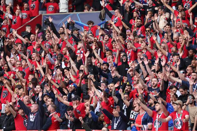PSG - DORTMUND PHOTOPQR LE PARISIEN Le Parisien Arnaud Journois ; PARIS ; 07 05 2024 ; FOOTBALL , LIGUE DES CHAMPIONS UEFA , DEMI FINALE RETOUR , 07 05 2024 , PARIS , PARC DES PRINCES PARIS SG - BORUSSIA DORTMUND Supporters parisiens. PHOTO LE PARISIEN ARNAUD JOURNOIS - France, Paris May 7, 2024 PSG vs Dortmund : Champions League PARIS France Copyright: xPHOTOPQR LExPARISIEN MAXPPPxLexParisienx xArnaudxJournoisx 20240507LPA0464 20240507LPA0464