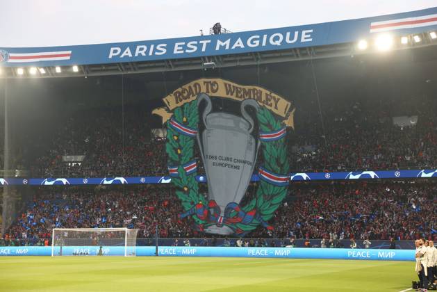 PSG - DORTMUND PHOTOPQR LE PARISIEN Le Parisien Arnaud Journois ; PARIS ; 07 05 2024 ; FOOTBALL , LIGUE DES CHAMPIONS UEFA , DEMI FINALE RETOUR , 07 05 2024 , PARIS , PARC DES PRINCES PARIS SG - BORUSSIA DORTMUND Tifo des supporters parisiens. PHOTO LE PARISIEN ARNAUD JOURNOIS - France, Paris May 7, 2024 PSG vs Dortmund: Champions League PARIS France Copyright: xPHOTOPQR LExPARISIEN MAXPPPxLexParisienx xArnaudxJournoisx 20240507LPA0548 20240507LPA0548