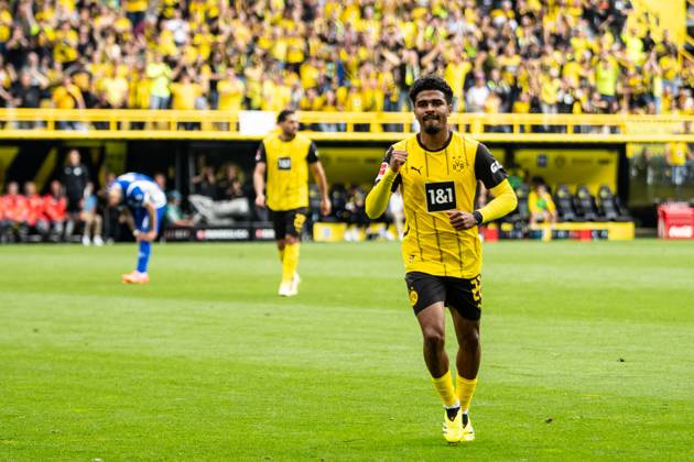 1.Fußball Bundesliga, 34.Spieltag: Borussia Dortmund - SV Darmstadt 98; 18.05.2024 Borussia Dortmund im Jubel nach dem tor von Ian Maatsen (Borussia Dortmund, 22), 1.Fußball Bundesliga, 34.Spieltag: Borussia Dortmund - SV Darmstadt 98; Signal-Iduna-Park, Dortmund; 18.05.2024 DFL DFB regulations prohibit any use of photographs as image sequences and or quasi video. Copyright: xBEAUTIFULxSPORTS Buriakovx