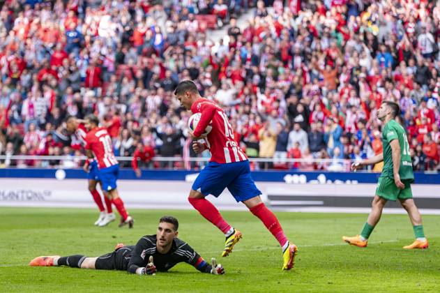 Atletico Madrid vs CA Osasuna - LaLiga EA Sports 2023 2024 Alvaro Morata of Atletico Madrid celebrates his goal during the La Liga EA Sports 2023 24 football match between Atletico Madrid vs CA Osasuna at Estadio Metropolitano on May 19, 2024 in Madrid, Spain. Madrid Estadio Metropolitano Madrid Spain Copyright: xAlbertoxGardinx AGardin_20240519_Football_Liga_Atletico_Madrid_vs_Osasuna_127