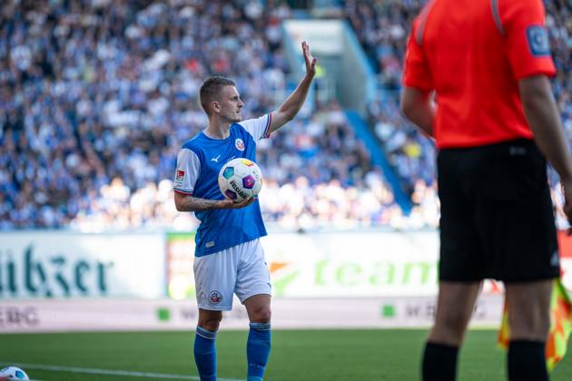 Rostock, Deutschland 19. Mai 2024: 2. BL - 2023 2024 - FC Hansa Rostock vs. SC Paderborn Im Bild: Nico Neidhart (Hansa Rostock) DFL regulations prohibit any use of photographs as image sequences and or quasi-video. Copyright: xFotostandx xVoelkerx
