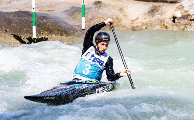 Bilder des Jahres 2024, Sport 05 Mai Sport Themen der Woche KW21 19.05.2024, Tacen, Ljubljana, SLO, ECA Kanu Slalom Cup, Tacen 2024, im Bild Andrea Herzog (GER) during semifinal and final during the 2024 ECA Canoe Slalom Cup in Tacen in Ljubljana, Slovenia on 2024 05 19. Expa