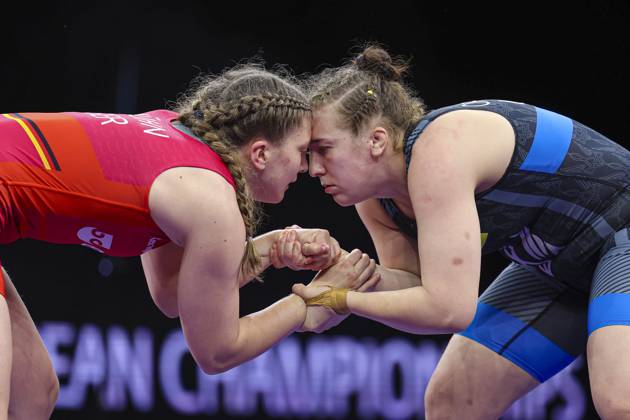 Bilder des Jahres 2024, Sport 05 Mai Sport Themen der Woche KW21 Sport Bilder des Tages U23 Wrestling European Championships 76kg WW - Mariia Orlevych (UKR) df. Laura Celine Kuehn (GER)