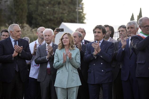 Italian Prime Minister Giorgia Meloni and Urbano Cairo during the stage 21 of the of the Giro d Italia from Rome to Rome, Italy. Sunday, May 26, 2024 cycling  Copyright: xMarcoxAlpozzix xLaPressex