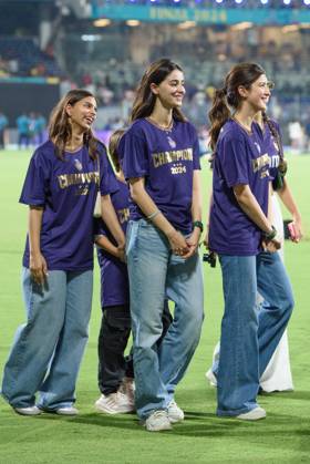 May 26, 2024, Chennai, Tamilnadu, India: Chennai, May26th, 2024 - Bollywood actor and Kolkatta Knight Riders team owner Shah Rukh Khan walks around the ground with his son, family and friends post his team winning the IPL2024,T20,Finals after they defeated the Sunrisers Hyderabad at the M.A.Chidambaram Stadium in Chennai, India. Chennai India - ZUMAc251 20240526_znp_c251_087 Copyright: xVikramxChandrasekarx