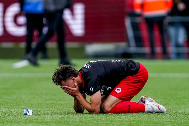2024-06-02 Excelsior Rotterdam v NAC Breda - Dutch Keuken Kampioen Divisie Promotion Relegation Play Offs Final ROTTERDAM, NETHERLANDS - JUNE 2: Siebe Horemans of Excelsior Rotterdam is disappointed about the lose during the Dutch Keuken Kampioen Divisie Promotion Relegation Play Offs Final match between Excelsior Rotterdam and NAC Breda at Van Donge & De Roo Stadion on June 2, 2024 in Rotterdam, Netherlands. (Photo by Joris Verwijst BSR Agency) Rotterdam Netherlands Content not available for redistribution in The Netherlands directly or indirectly through any third parties. Copyright: xBSRxAgencyx