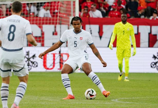 Anton Geisser 04.06.2024 Luzern.Schweiz. Fussball Laenderspiel Schweiz -Estland 4:0 .Bild : Manuel Akanji (SUI) Aktion Einzelbild
