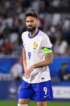 Olivier Giroud ( 9 - France ) reacts during the Friendly match between France and Canada at Matmut Atlantique on June 09, 2024 in Bordeaux, France. ( Photo by federico pestellini panoramic ) - FOOTBALL : France vs Canada - Bordeaux - 09 06 2024 FedericoPestellini Panoramic