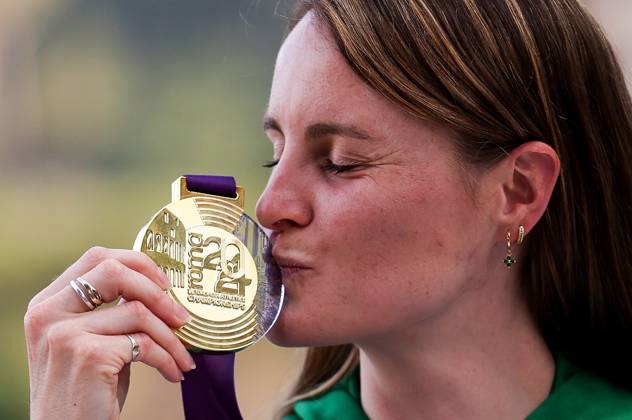 2024 European Athletics Championships, Stadio Olympico, Rome 10 6 2024 Women™s 1500m Final Medal Presentation Ireland™s Ciara Mageean celebrates with her gold medal Ciara Mageean celebrates with her gold medal 10 6 2024  Copyright: x INPHO MorganxTreacyx MT2_3602