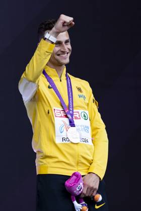 ATHLETICS - European Athletics Championships ROME,ITALY,11.JUN.24 - ATHLETICS - European Athletics Championships,medal ceremony. Image shows Karl Bebendorf (GER). keywords: medal.  GEPAxpictures xPatrickxSteiner