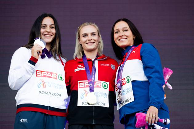 240612 Victoria Hudson of Austria, Adriana Vilagos of Serbia and Marie-Therese Obst of Norway celebrate on the podium after women s javelin throw final during day 6 of the 2024 European Athletics Championships on June 12, 2024 in Rome. Photo: Vegard Grott BILDBYRAN kod VG VG0622 bbeng friidrott athletics friidrett friidrotts-em em friidretts-em 2024 european athletics championships jubel Copyright: VEGARDxGRoTT BB240612VG012_20240612