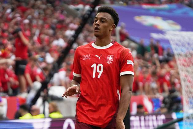 Fussball, UEFA EURO, EM, Europameisterschaft,Fussball 2024, EM 2024, Gruppenphase, Gruppe A, Ungarn-Schweiz Köln Stadion Dan Ndoye Schweiz ,Aktion, Einzelbild