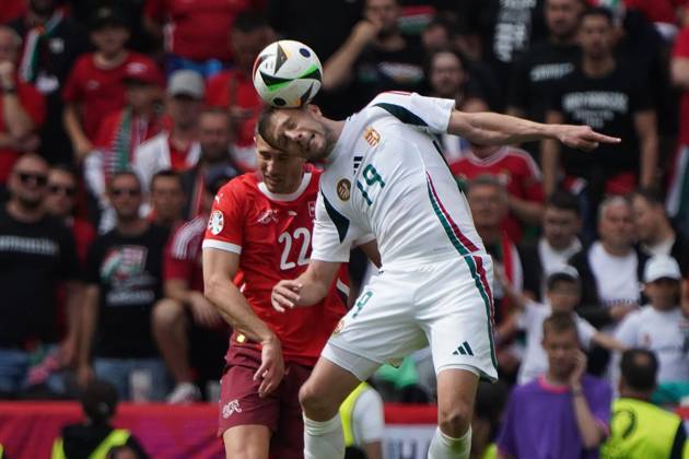 Fussball, UEFA EURO, EM, Europameisterschaft,Fussball 2024, EM 2024, Gruppenphase, Gruppe A, Ungarn-Schweiz Köln Stadion Fabian Schär, Schweiz Barnabas Varga, Ungarn