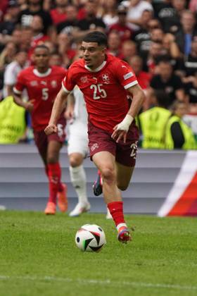 Fussball, UEFA EURO, EM, Europameisterschaft,Fussball 2024, EM 2024, Gruppenphase, Gruppe A, Ungarn-Schweiz Köln Stadion Zeki Amdouni Schweiz ,Aktion, Einzelbild