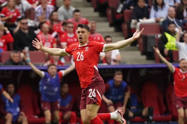Fussball, UEFA EURO, EM, Europameisterschaft,Fussball 2024, EM 2024, Gruppenphase, Gruppe A, Ungarn-Schweiz Köln Stadion Fabian Rieder Schweiz ,Aktion, Einzelbild