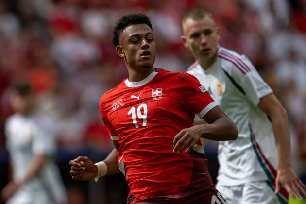 GER, EURO 2024, Group A, Ungarn (HUN) vs Schweiz (SUI) 15.06.2024, Cologne Stadium, Koeln, GER, EURO 2024, Group A, Ungarn (HUN) vs Schweiz (SUI) Im Bild: Dan Ndoye (Schweiz SUI, 19) Einzelaktion, Ganzkörper Ganzkoerper; Freisteller, Einzelbild, Aktion, Action, Spielszene; Gestik, Mimik, Emotionen;