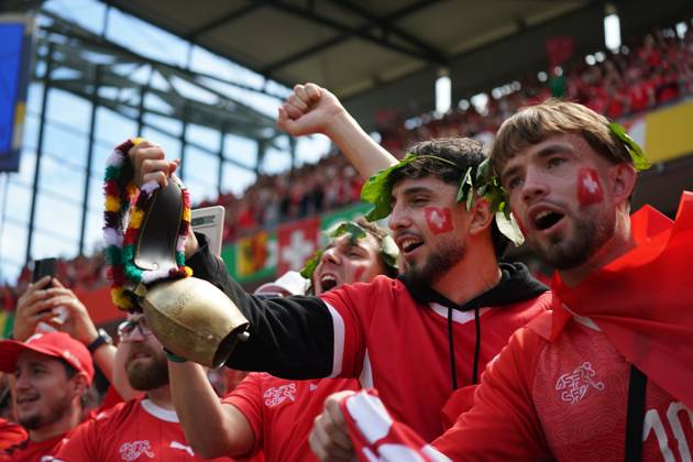 Fussball, UEFA EURO, EM, Europameisterschaft,Fussball 2024, EM 2024, Gruppenphase, Gruppe A, Ungarn-Schweiz Köln Stadion Schweiz, Glocker