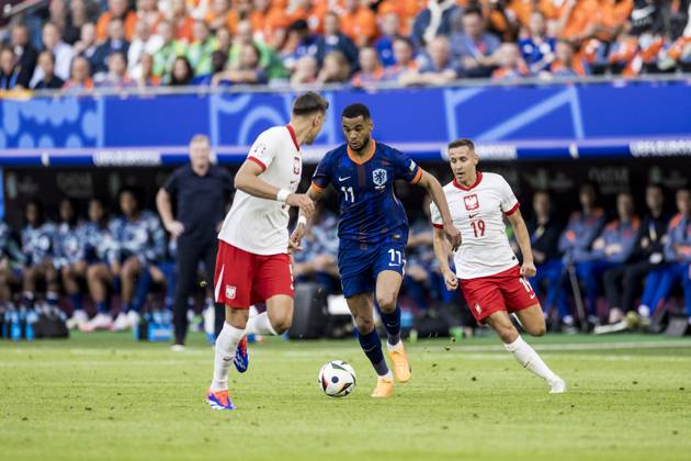 Poland v Netherlands, UEFA EURO, EM, Europameisterschaft,Fussball 2024, Hamburg, Germany Hamburg, Germany. 16th, June 2024. Cody Gakpo (11) of the Netherlands seen during the UEFA Euro 2024 match in Group D between Poland and the Netherlands at Volksparkstadion in Hamburg. Hamburg Germany Copyright: xGonzalesxPhoto LassexLagonix