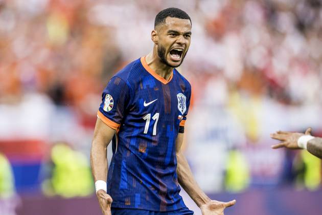 Poland v Netherlands, UEFA EURO, EM, Europameisterschaft,Fussball 2024, Hamburg, Germany Hamburg, Germany. 16th, June 2024. Cody Gakpo (11) of the Netherlands equalises for 1-1 during the UEFA Euro 2024 match in Group D between Poland and the Netherlands at Volksparkstadion in Hamburg. Hamburg Germany Copyright: xGonzalesxPhoto LassexLagonix