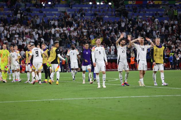 14.06.2024, Fussball, Herren, UEFA Europameisterschaft 2024, Eröffnungsspiel, Gruppe A, Deutschland - Schottland, Die deutsche Nationalmannschaft feiert den Sieg München Allianz Arena Bayern Deutschland (DE) Copyright: xSebastianxBachx