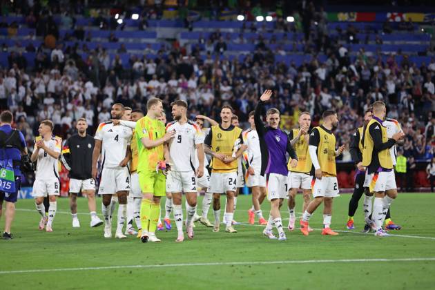 14.06.2024, Fussball, Herren, UEFA Europameisterschaft 2024, Eröffnungsspiel, Gruppe A, Deutschland - Schottland, Die deutsche Nationalmannschaft feiert den Sieg München Allianz Arena Bayern Deutschland (DE) Copyright: xSebastianxBachx