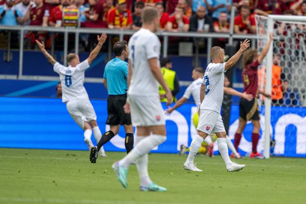 GER, EURO 2024, Group E, Belgien (BEL) vs Slowakei (SVK) 17.06.2024, Frankfurt Arena, Frankfurt, GER, EURO 2024, Group E, Belgien (BEL) vs Slowakei (SVK) Im Bild: Jubel nach dem Tor zum 0 : ;Torjubel Jubel; jubelt; jubeln; durch Ivan Schranz (Slowakei SVK, 26); Gestik, Mimik, Emotionen;