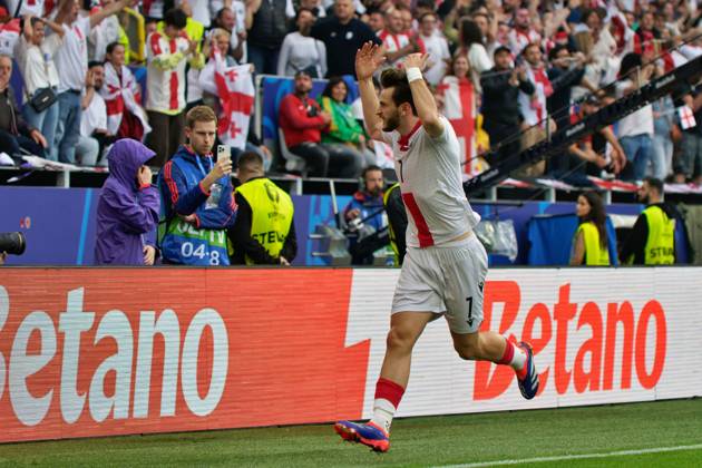 UEFA European Football Championship - UEFA EURO, EM, Europameisterschaft,Fussball 2024 - Turkiye vs Georgia Khvicha Kvaratskhelia of Georgia celebrates during UEFA Euro 2024 - Turkiye vs Georgia, UEFA European Football Championship in Dortmund, Germany, June 18 2024 Dortmund Germany Copyright: xIPAxSport ABACAx