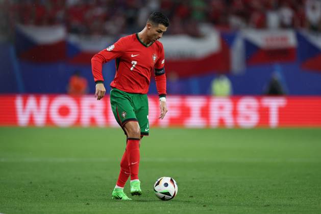 Leipzig Stadium Leipzig, Tuesday, June 18, 2024 UEFA EURO, EM, Europameisterschaft,Fussball 2024 Germany, Group F stage Matchday 1 Group F Portugal - Czechia, Cristiano Ronaldo (Portugal) am Ball, Freisteller, Einzelbild, Ganzkörper, Aktion, Action, Spielszene Copyright: JoaquimxFerreira