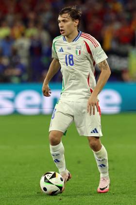 UEFA European Football Championship - UEFA EURO, EM, Europameisterschaft,Fussball 2024 - Spain vs Italy Gelsenkirchen, Germany 20.06.2024: Nicolo Barella of Italy during the UEFA EURO 2024 group stage B football match between Spain vs Italy at Veltins Arena stadium in Gelsenkirchen. Gelsenkirchen Germany Copyright: xIPAxSport ABACAx