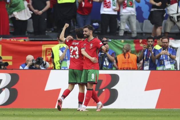 Turkey v Portugal, Dortmund Portugal Bruno Fernandes and Portugal Vitinha celebrate own goal scored by Turkey Akaydin, Samet Centre Back Panathinaikos during the Turkey vs Portugal UEFA Group F match at the BVB Stadion, Dortmund, Germany on 22 June 2024 Editorial use only. All images are copyright Every Second Media Limited. No images may be reproduced without prior permission. Copyright: xIMAGO EveryxSecondxMediax ESM-1038-0075