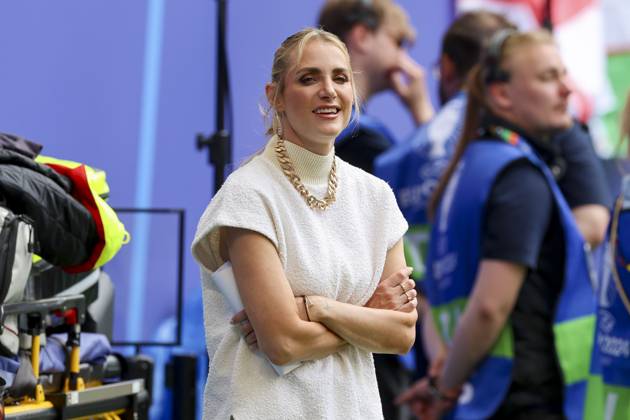 Moderatorin Anna Kraft (RTL und Magenta TV) schaut, , , , 22.06.2024, , .