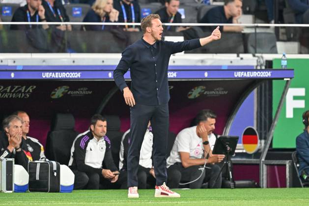 23.06.2024, xscotx, Fussball EM 2024, Schweiz - Deutschland, emspor, v.l. Julian Nagelsmann (Deutschland, Trainer) gibt Anweisungen, gestikuliert mit den Armen, gesticulate, gives instructions Frankfurt am Main
